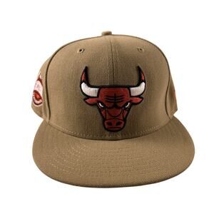 Chicago Bulls New Era 9Fifty Snapback Hat Cap Eastern Conference Khaki‎